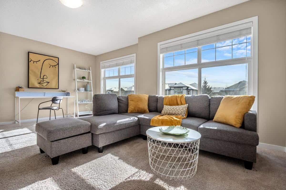The Trenta - 4bd 3ba 2 Kitchen Stunner Holiday home *