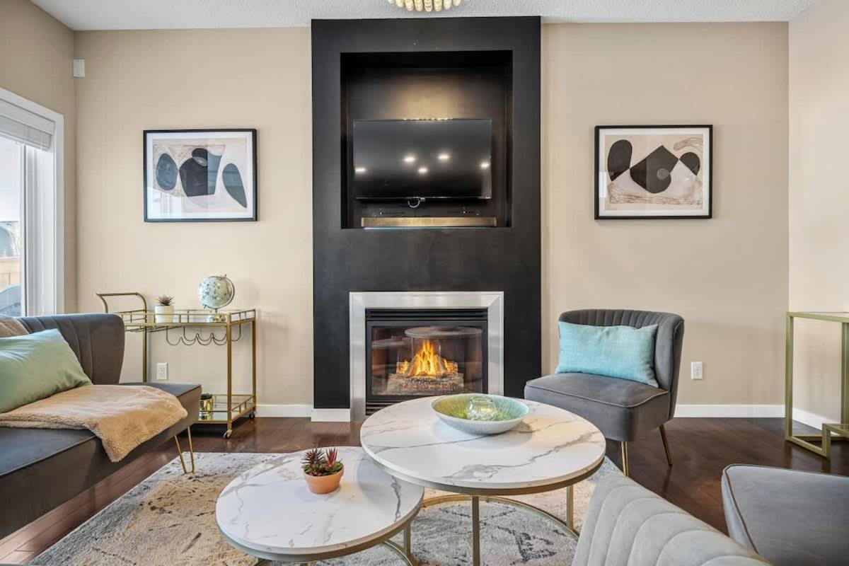 The Trenta - 4bd 3ba 2 Kitchen Stunner Holiday home *
